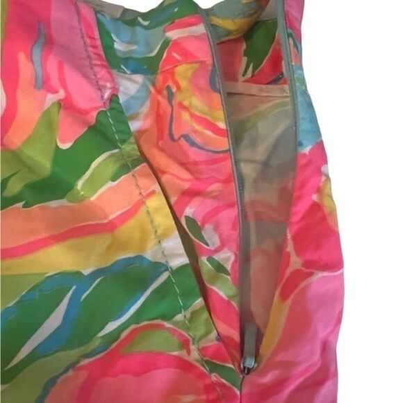 Lilly Pulitzer Size 00 Great Condition Side Zip with Inner Button Pockets - Picture 4 of 15